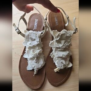 Bongo Women's Cream Floral Sandals